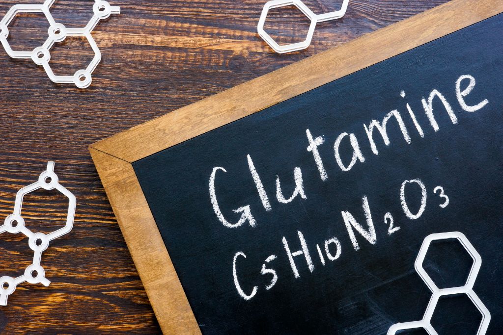¿La glutamina ayuda a ganar masa muscular? 1 Fórmula de la glutamina