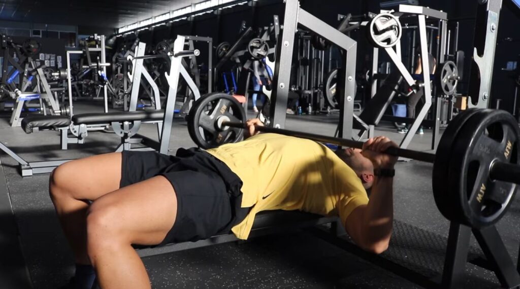 son mejores los basicos para ganar masa muscular